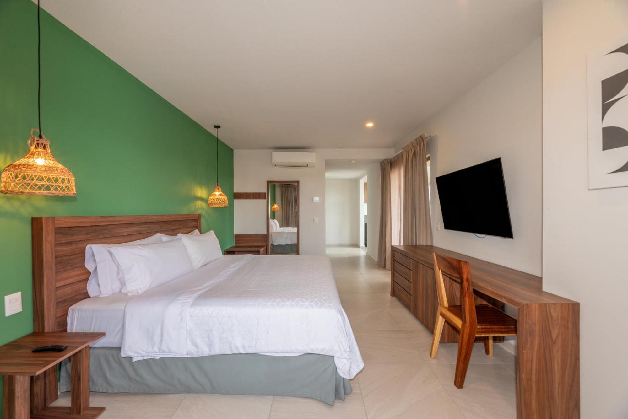 Holiday Inn Tulum By Ihg Exterior photo