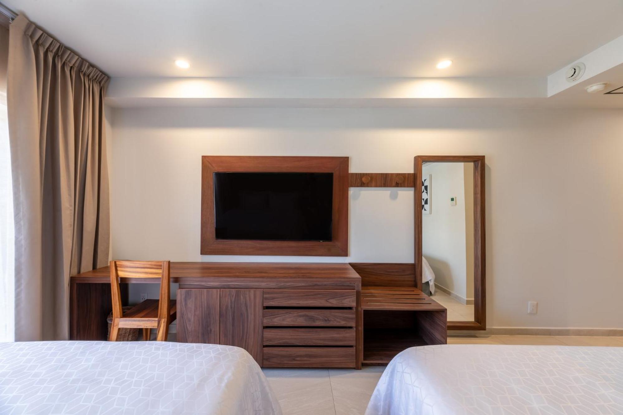 Holiday Inn Tulum By Ihg Exterior photo