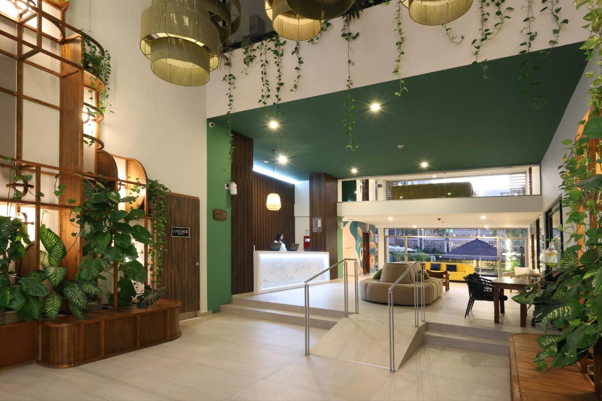 Holiday Inn Tulum By Ihg Exterior photo