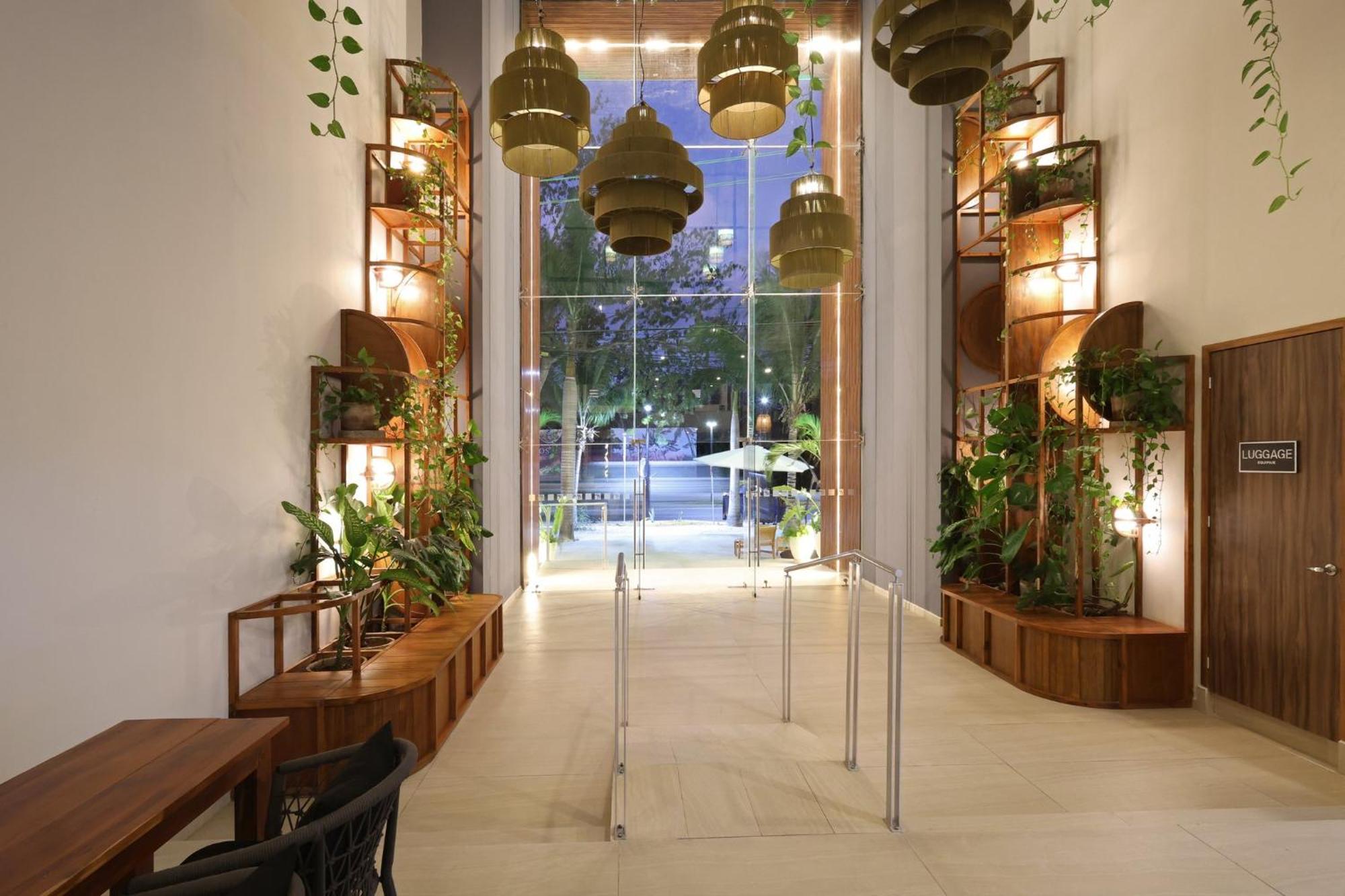 Holiday Inn Tulum By Ihg Exterior photo