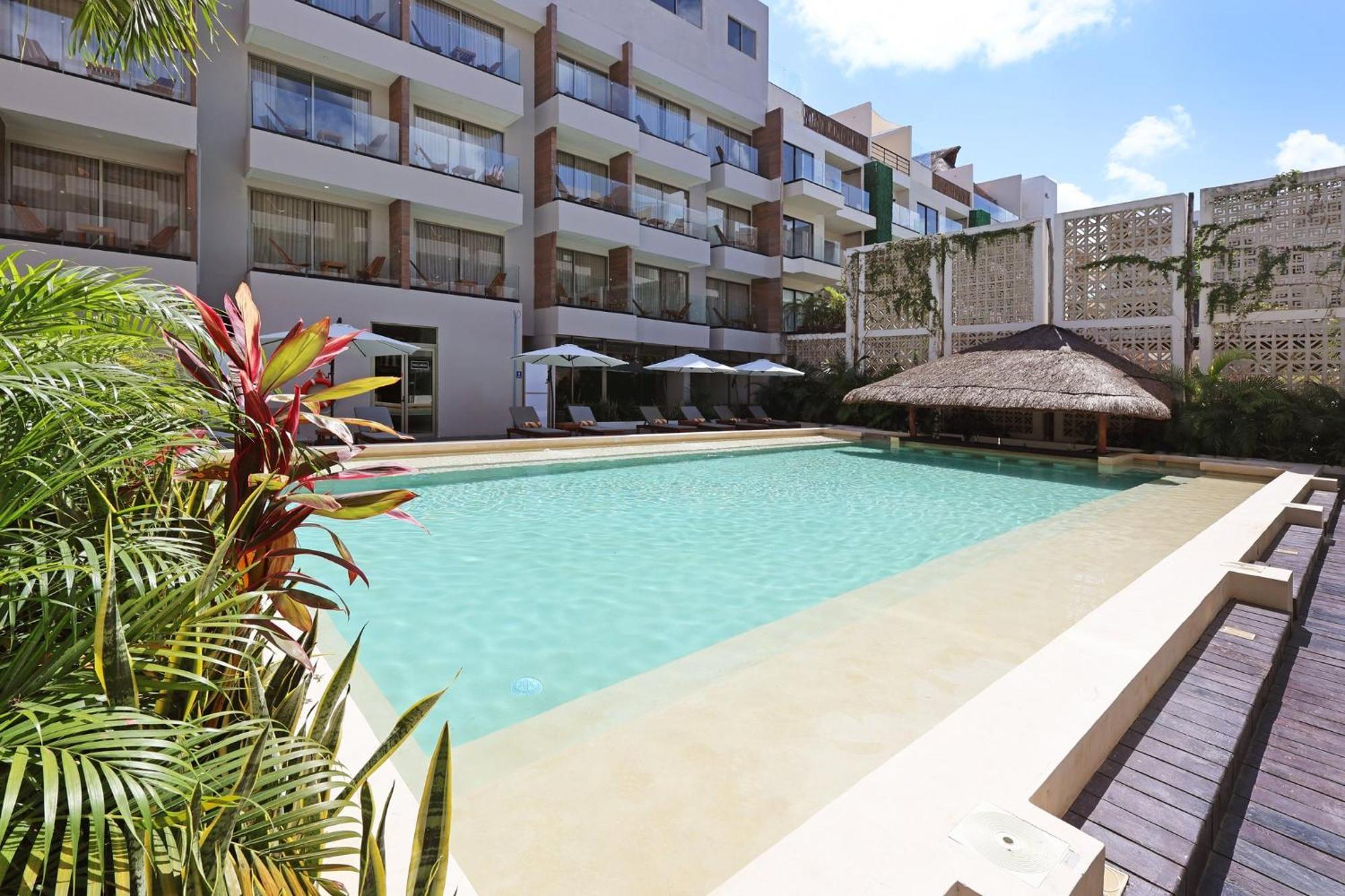 Holiday Inn Tulum By Ihg Exterior photo