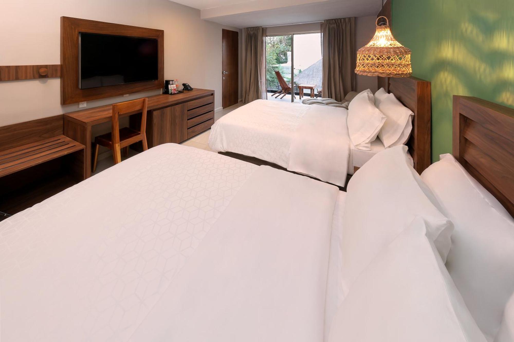 Holiday Inn Tulum By Ihg Exterior photo